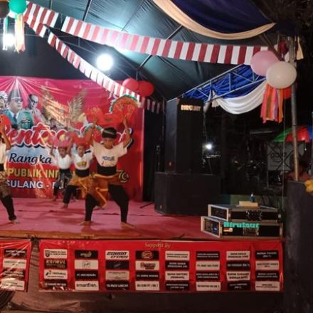 MALAM PENTAS SENI MEMPERINGATI HUT KEMERDEKAAN RI KE-79 DESA KEMADU